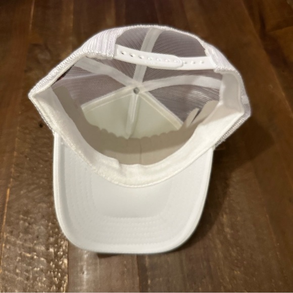 Smiley Trucker Hat - Picture 2 of 4